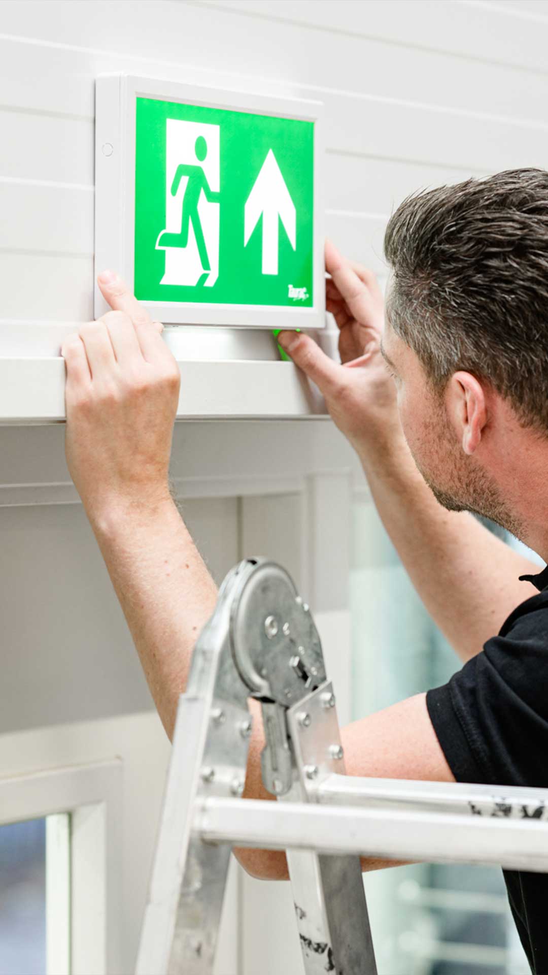 Word expert in noodverlichting